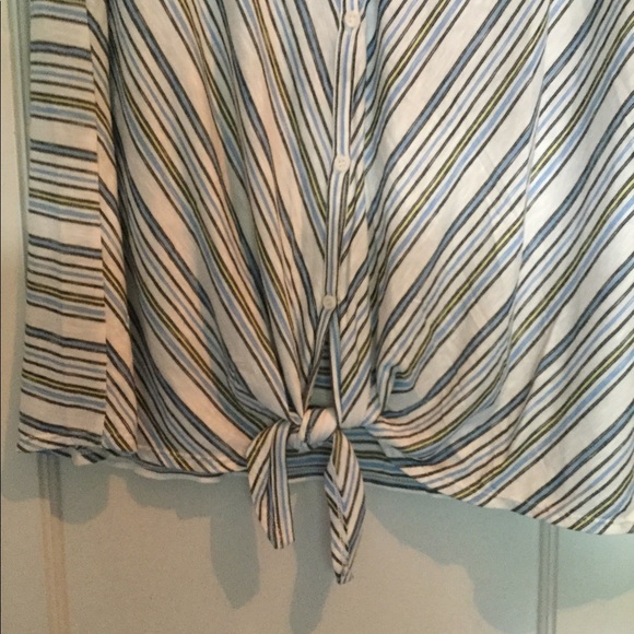 Max Studio blouse - Picture 9 of 9